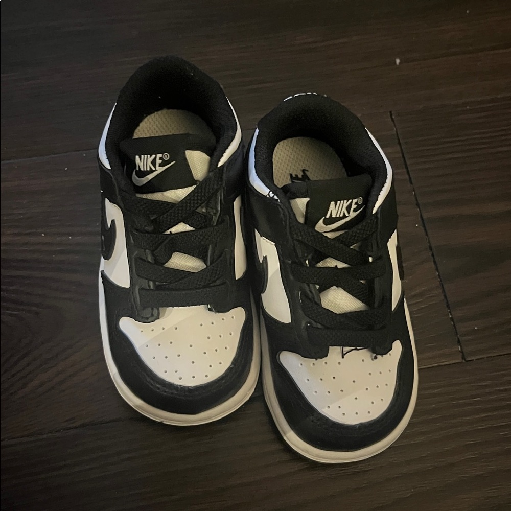 Nike Kids Black and White Sneakers